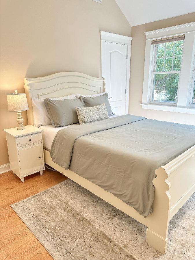 7 Mins Drive To Yale, Large Fenced Yard Villa New Haven Buitenkant foto