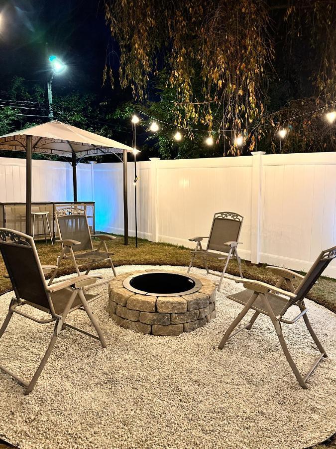 7 Mins Drive To Yale, Large Fenced Yard Villa New Haven Buitenkant foto
