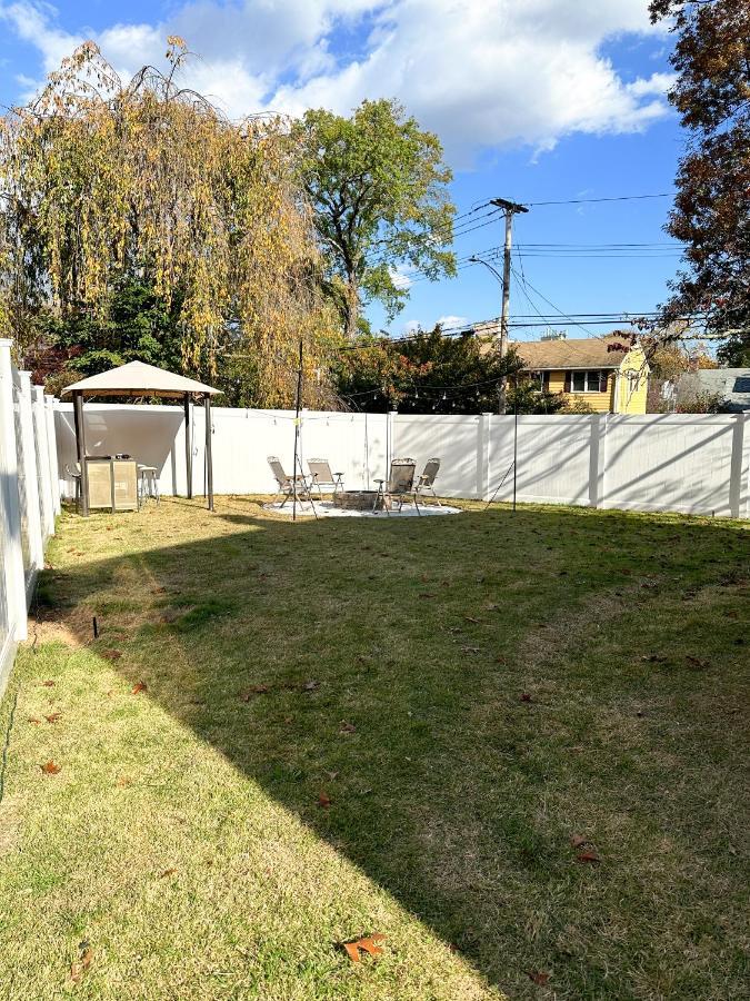 7 Mins Drive To Yale, Large Fenced Yard Villa New Haven Buitenkant foto